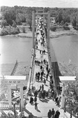 Открытие пешеходного моста через реку Урал. 1982 год