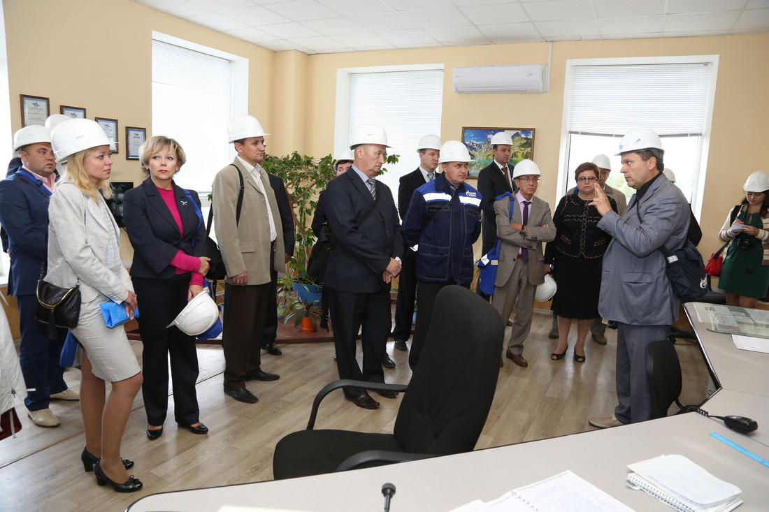 Члены областной межведомственной комиссии по охране труда посетили установку комплексной подготовки газа №15 газопромыслового управления