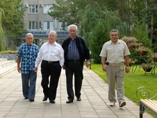 Во время визита в Оренбург в 2010 году Рем Вяхирев побывал в газопромысловом управлении