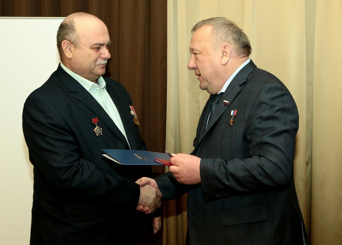 Медаль вручена Сергею Аюкову