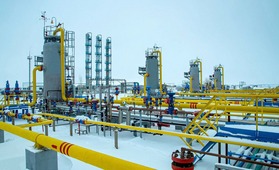 Основным поставщиком сырья является Оренбургское нефтегазоконденсатное месторождение