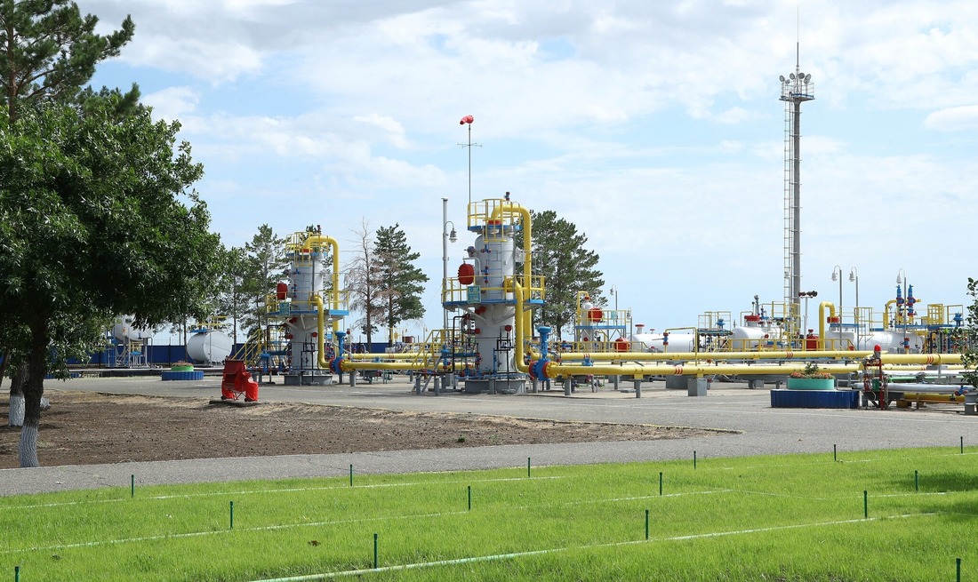В составе ГПУ действуют 11 установок комплексной подготовки газа