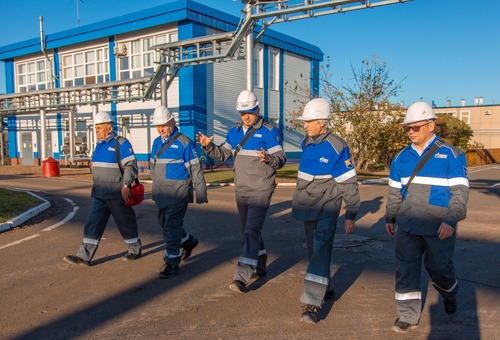 Представители вуза побывали на установке комплексной подготовки газа № 2 — первом промысле, построенном на Оренбургском нефтегазоконденсатном месторождении