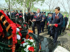 Газовики почтили память погибших воинов