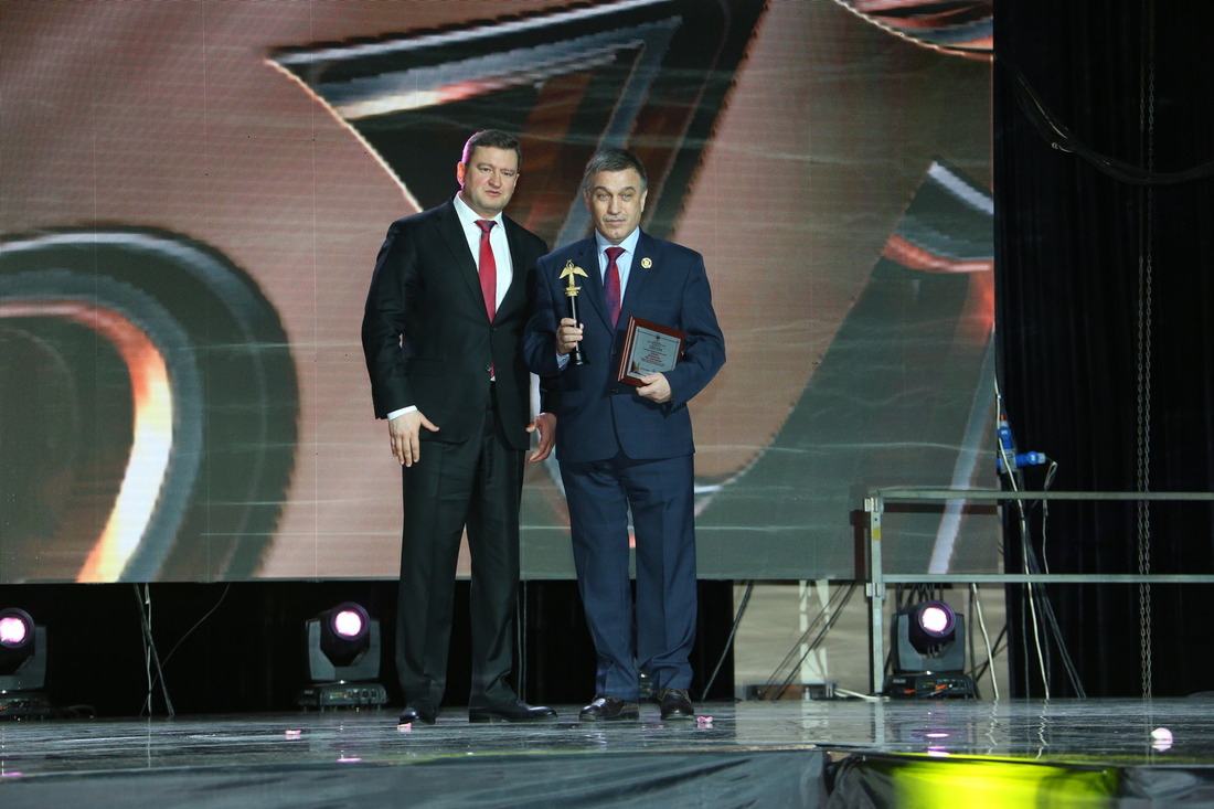 С победой Ивана Никифорова поздравил глава Оренбурга Евгений Арапов