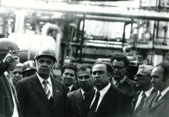 Визит министра газовой промышленности СССР Сабита Оруджева на газоперерабатывающий завод