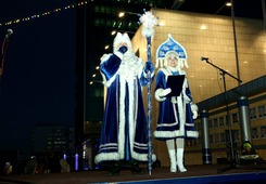 Дед Мороз и Снегурочка поздравили оренбуржцев с Новым годом
