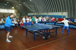 Около 150 участников "Тепла" посетили мастер-класс теннисистов клуба "Факел — Газпром"