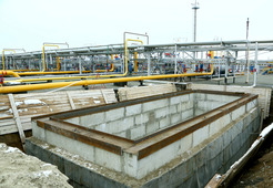 На установке комплексной подготовки газа № 2 подготовлены фундаменты для дренажных емкостей