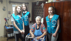 Волонтеры Подгороднепокровской школы Оренбургского района взяли под свой патронат старожилов села