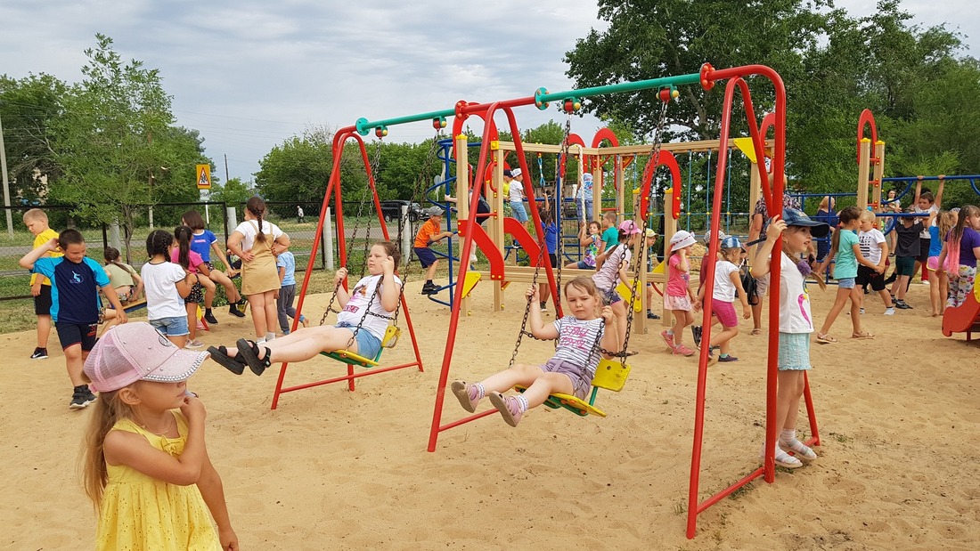 В 2021 году в селах Оренбургского и Переволоцкого районов построено 5 детских площадок