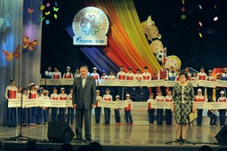 Закрытие фестиваля во Дворце культуры и спорта "Газовик"
