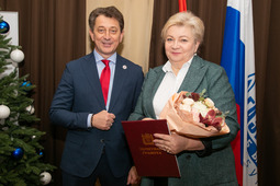 Почетной грамотой Оренбургской области награждена советник генерального директора Лариса Бочкарева