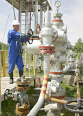 В ООО "Газпром добыча Оренбург" действует комплексная программа реконструкции объектов добычи ОНГКМ