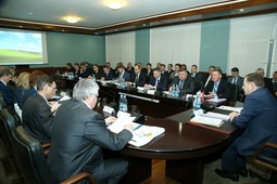 На совещании были подведены итоги работы ООО "Газпром добыча Оренбург" по охране труда, промышленной безопасности и охране окружающей среды за 2015 год