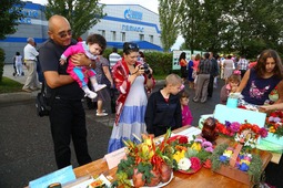 Жители поселков приняли участие в конкурсе на лучшую цветочную композицию