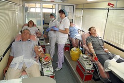 Забор крови производится в передвижном донорском пункте