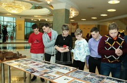 Выставка фотографий и находок Оренбургского сводного поискового отряда