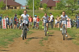 Первенство по велоспорту села Павловка получилось настоящим праздником спорта и хорошего настроения