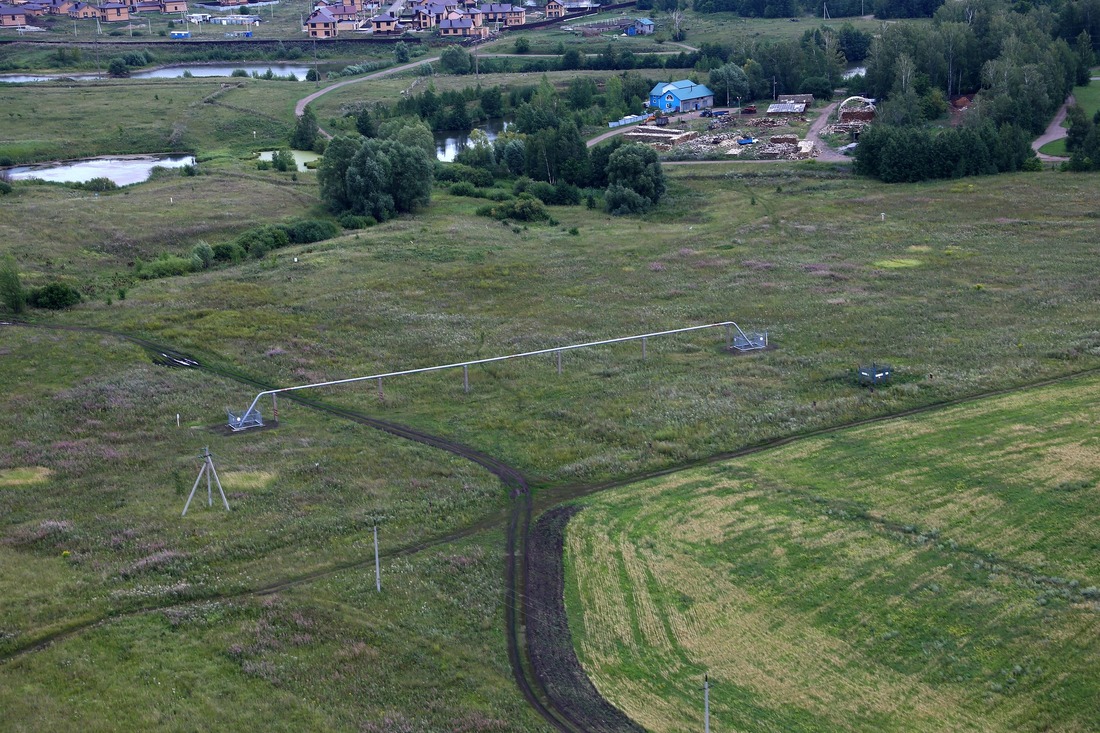 Воздушный переход конденсатопровода "Оренбург — Салават — Уфа" III нитка через коридор коммуникаций сторонних организаций