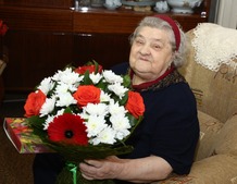 Ксения Ивановна награждена орденом Отечественной войны 2 степени, медалью «За победу над Германией», медалью Жукова, юбилейными медалями.
