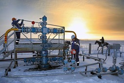 Газовые скважины в оренбургской степи