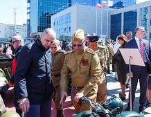 Праздничный концерт перед ДКиС «Газовик»