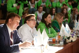Члены жюри на защите проектов делегаций дочерних обществ ПАО «Газпром»