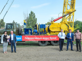 Торжественная передача филиалу Оренбургского нефтегазоразведочного техникума в п. Саракташ буровой установки в качестве учебного макета, 1 сентября 2022 г.